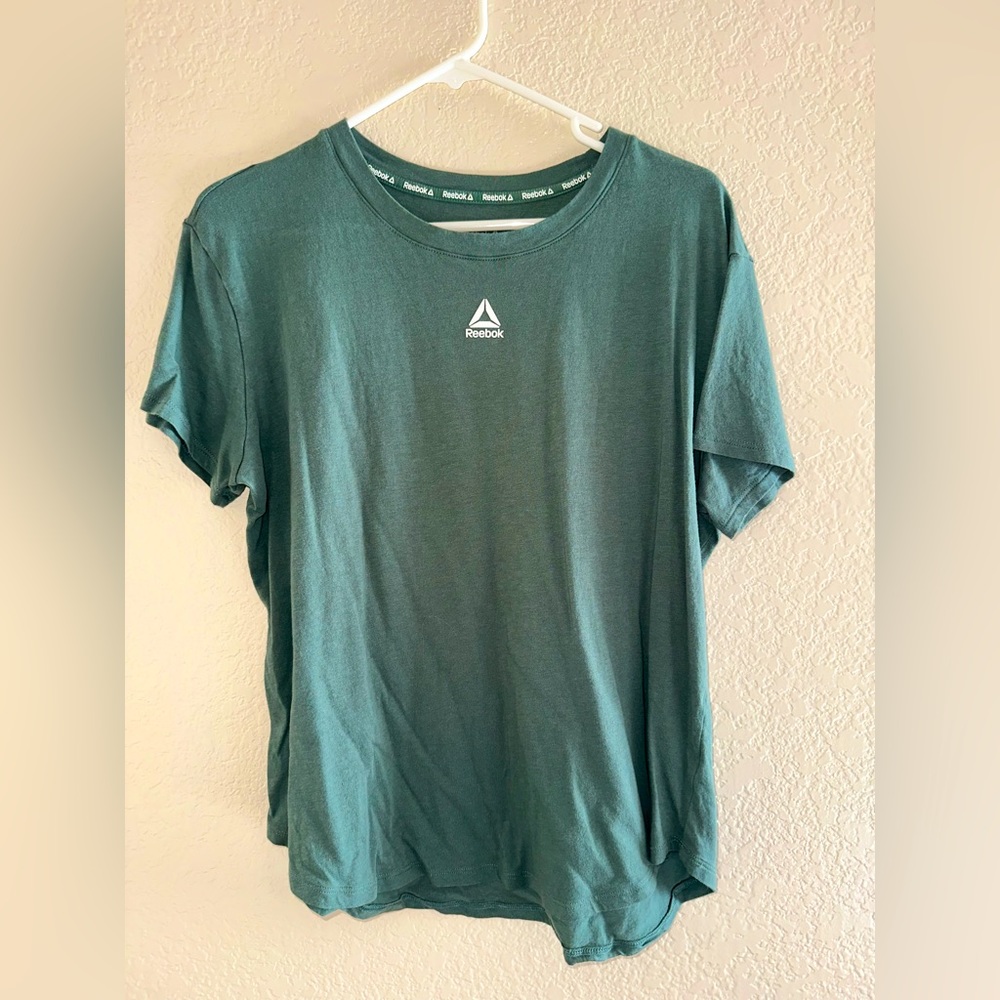 Reebok Woman’s Green T-Shirt